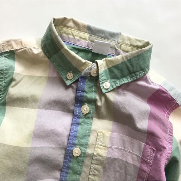 BABygap easter plaid button up top EUC 2T - Picture 2 of 5